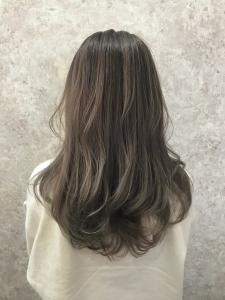 さりげないハイライト☆アッシュグレージュ - Hair Design Angelo cafe掲載