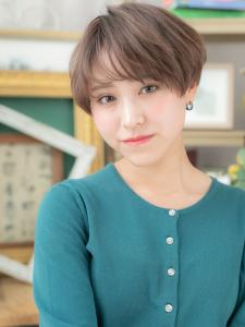大人かっこいい小顔くせ毛風刈り上げショート　カーキアッシュ - COVER HAIR & SPA bliss 浦和西口店【カバー ヘア アンド スパ ブリス】掲載
