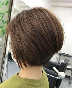 シンプルグラデーションボブ（イチゴカラー＋デザインカット） - ヘアスタジオ107掲載
