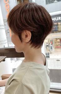 【クセをいかしたショート】 - gift hair salon掲載