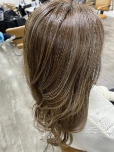白髪ぼかしハイライト20代30代40代￥15400 - prize Iris 池袋【プライズ アイリス】池袋駅東口店掲載