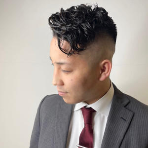 ビジネススパイラルとスキンフェード - Hair Salon Mimosa Works掲載