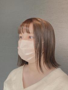 オリーブベージュの切りっぱなしボブ - 半個室型美容室 Sourire 博多店掲載