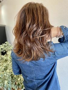 白髪ぼかしハイライト☆イルミナカラーインナーカラー - Flag Hair 西通り店掲載