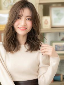 アシンメトリー外国人風小顔なみなみウェーブ　フェミニティ - COVER HAIR & SPA bliss 浦和西口店【カバー ヘア アンド スパ ブリス】掲載