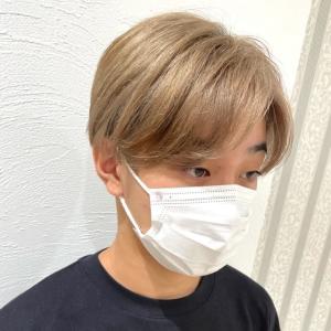 旬な髪色のベージュとセンターパート♪ - Ash 仙川店掲載