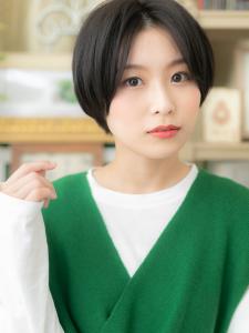 センターパート小顔ミニボブショートマッシュ　前下がりショート - COVER HAIR bliss 川口東口駅前店【カバー ヘア ブリス】掲載