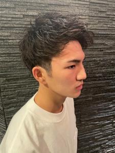 ツーブロックアップバング - ヒロ銀座ヘアーサロン 青山外苑前表参道店掲載