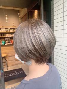 大人可愛いショートボブ - 半個室型美容室 Sourire 博多店掲載