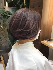 首元スッキリふんわりショート - nina 【ニーナ】三軒茶屋掲載