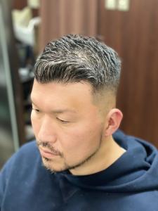 震災刈りスキンフェード - ヒロ銀座ヘアーサロン 浜松町大門店掲載