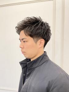 形状記憶パーマ×ツーブロック刈り上げ　アップバングショート - Y's BARBER GINZA LOUNGE掲載