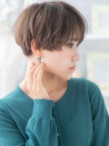 大人かっこいい小顔くせ毛風刈り上げショート　こなれヘア - mod's hair【モッズヘア】越谷/越谷西口店掲載