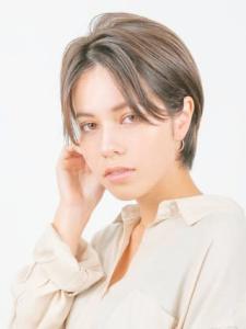 耳掛けハンサムショート - EARTH coiffure beaut? 笛吹店掲載