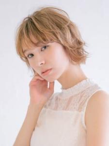 ゆるはね無造作ショートボブ - EARTH coiffure beaut? 笛吹店掲載