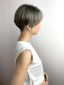 【ミントアッシュ】かきあげバング×刈り上げ女子 - FURUSHO ASHIYA掲載