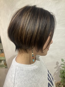 ショートボブ - Mahana by hair掲載