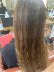 明るい白髪染め×白髪ぼかしハイライト×髪質改善 - HAIR BRAND Link 【リンク】トアロード店掲載