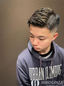 六本木で流行りのスキンフェードアップバングスタイル - ヒロ銀座ヘアーサロン 麻布乃木坂 六本木駅前店掲載