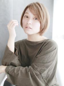 ハイトーンベースのストレートボブ - hair make nalu 荻窪西口 すずらん通り店掲載