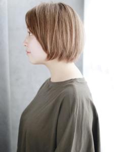 ハイトーンベースのストレートボブ - hair make nalu 荻窪西口 すずらん通り店掲載