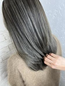 白髪ぼかしハイライト20代30代40代￥15400 - prize Iris 池袋【プライズ アイリス】池袋駅東口店掲載