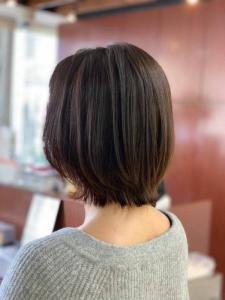 30代40代/襟足外ハネ/小顔/グラデーション/ショートボブ - QUALIS 上福岡店掲載