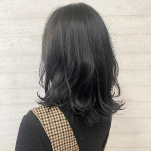 ミディアムボブ×ブルーブラックカラー - 半個室型美容室 Sourire 春日店掲載