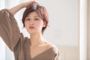 大人かわいい 小顔 ショートボブ サイド - Alushe 新宿店掲載