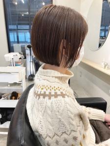 厚手の洋服にもスッキリ◎　大人ショート - NOUS HAIR DESIGN掲載