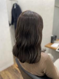 アッシュグレージュ - 錦糸町髪質改善個室型美容室 Rounds by LIEN掲載