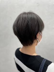アッシュグレージュ×耳かけショート - 錦糸町髪質改善個室型美容室 Rounds by LIEN掲載