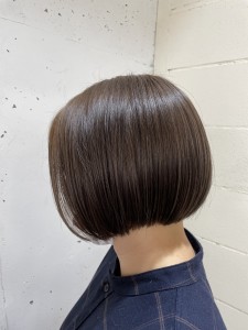 シンプルショートヘア - Lourdes hair design掲載