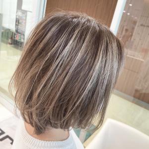 白髪ぼかしハイライトカラー - KENJE洋光台掲載