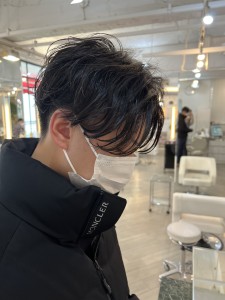 ニュアンスパーマでセンターパートスタイル - Gramercy alex掲載