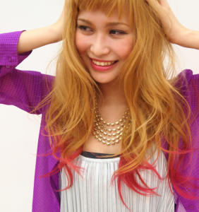 やっぱり今は　派手髪な気分ですよね。ブリーチオンのダブルカラ - Dua by Hair Designers Gallery掲載