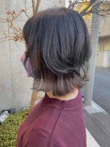 ウルフカットにグレー系インナーカラー - EMU international 春日部本店掲載