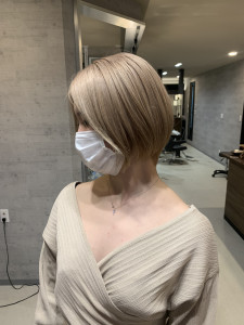 ホワイトベージュxショートボブ - hair make kuni掲載