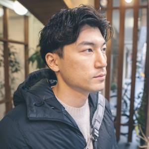 《e's中目黒美容室》メンズセンターパート×パーマ【諸星】 - e's(イーズ)中目黒掲載