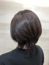 ミディアムウルフで雰囲気美人に - トレボー 昭島店掲載