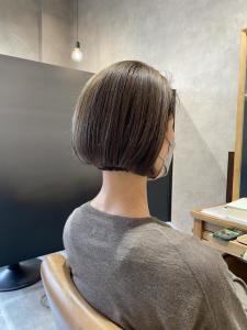スタイリッシュショートボブ＋ベージュカラー - 半個室型美容室 Sourire 姪浜店掲載