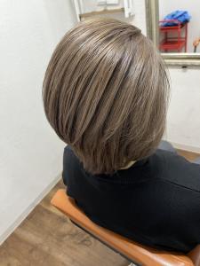 白髪ぼかしハイトーンカラー30代40代￥15400 - prize Iris 池袋【プライズ アイリス】池袋駅東口店掲載