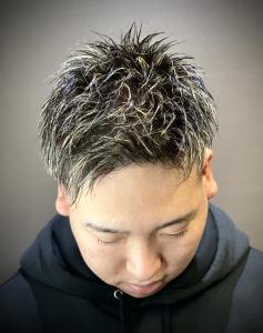 細メッシュフェードスタイル - ヒロ銀座ヘアーサロン 新橋 銀座口店掲載