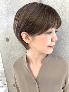30代40代50代耳掛け大人ショートのナチュラルハイライト - sweep 平尾掲載