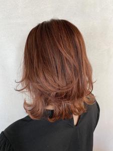 ピンクベージュカラーのウルフスタイル - Pompadour掲載