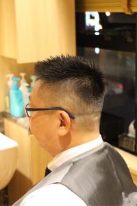 3.40代日本橋フェード - ヘアーモードキクチ 三越前店掲載