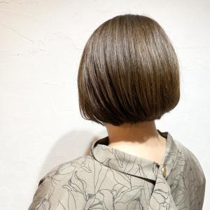 艶感オリーブベージュ　まとまるボブスタイル - 半個室型美容室 Sourire 春日店掲載