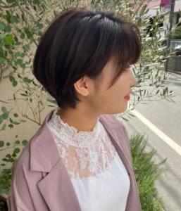 メリハリのある耳掛け小顔ショートシースルー前髪梅ヶ丘美容室 - CHAINON掲載