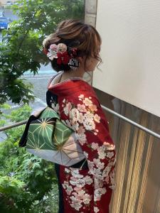着物に合うヘアアレンジ - EMU international 春日部本店掲載
