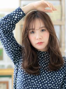 アッシュオリーブ抜け感外国人風ウェーブ巻き グレージュカラー - COVER HAIR & SPA bliss【カバーヘア アンド スパ ブリス】浦和/浦和西口店掲載